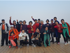 快乐叮叮车 ——香湾北堤京师长者服务中心情侣路之旅