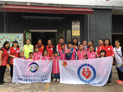 11对亲子在劳动节体验一把城市美容师的生活