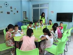“房树人”画“自我”  ---“心灵之旅”青少年自我探索成长营第四次活动