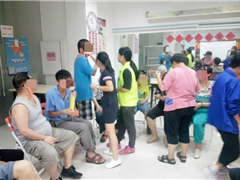 “学习公共标识，你我安全出行”——会说话的指南针