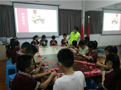 教师节前夕，山场少年寄情贺卡谢师恩