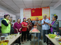 北堤社区开展第四季度长者生日会