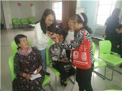 “智慧长者·智美夕阳”——婆石社区长者智能手机学习小组